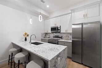 491 Broadway in Bayonne, NJ - Building Photo - Building Photo