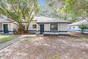 2643 Laser Ct in Orlando, FL - Building Photo