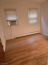 305 Kennedy Dr in Linden, NJ - Building Photo - Building Photo