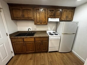 103 E Central Ave in Miami, OK - Building Photo - Building Photo