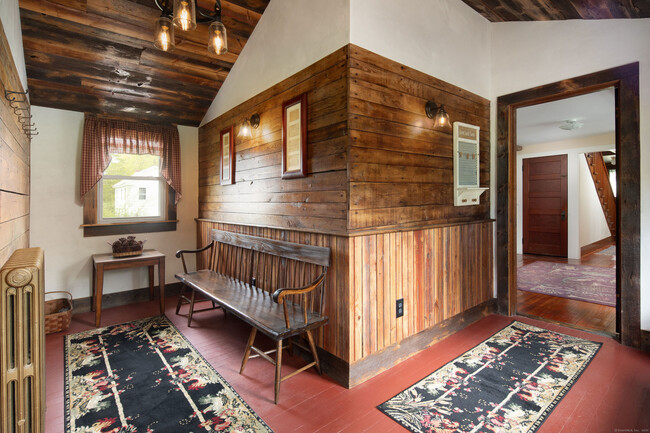 160 Route 7 in Falls Village, CT - Building Photo - Building Photo