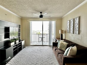 17150 N Bay Rd, Unit 2908 in Sunny Isles Beach, FL - Building Photo - Building Photo