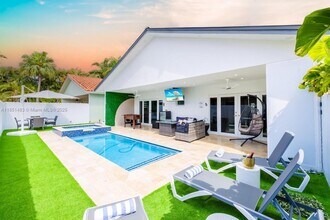 14354 SW 113th Terrace in Miami, FL - Building Photo - Building Photo