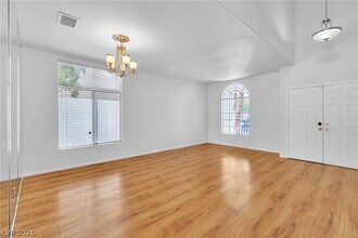 9921 Garamound Ave in Las Vegas, NV - Building Photo - Building Photo