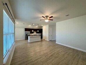637 Cypress Forest Dr in Kyle, TX - Building Photo - Building Photo