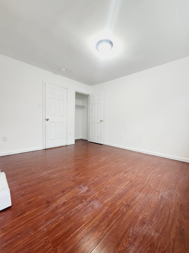 88 Armstrong Ave in Jersey City, NJ - Building Photo - Building Photo