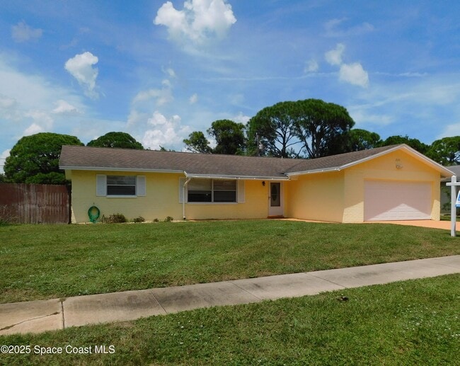 220 Maureen Ave