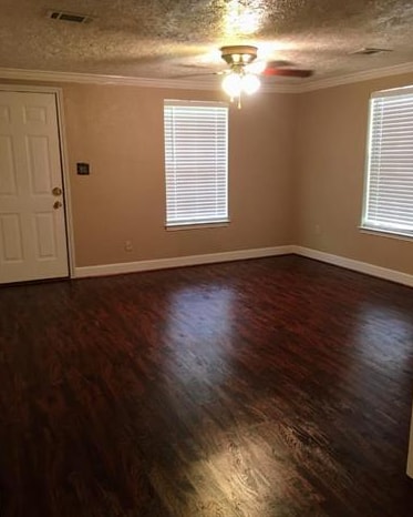 739 Knupple Rd in Silsbee, TX - Building Photo - Building Photo