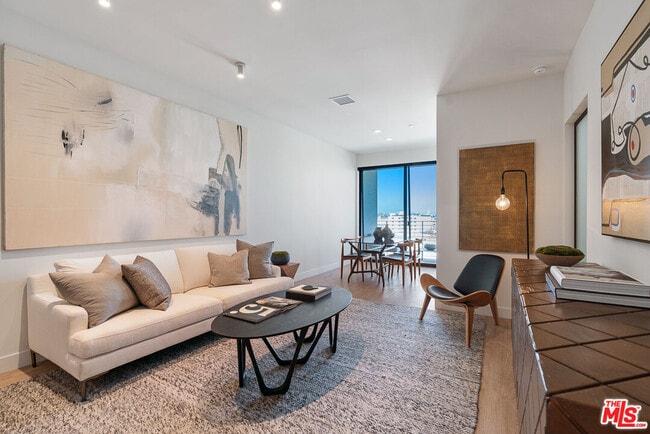 3688 Overland Ave in Los Angeles, CA - Building Photo - Building Photo
