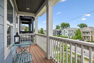 6216B California Ave in Nashville, TN - Building Photo - Building Photo