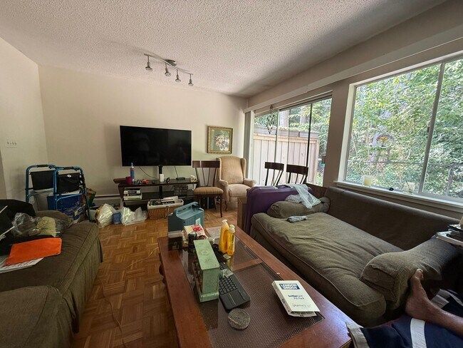 849 Westview Crescent in North Vancouver, BC - Building Photo - Building Photo
