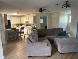 6899 Patrick Ln in Shreveport, LA - Building Photo