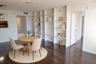 4640 Lucerne Lakes Blvd W in Greenacres, FL - Building Photo - Building Photo