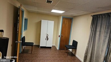 7481 Wounded Knee Rd in Lorton, VA - Building Photo - Building Photo