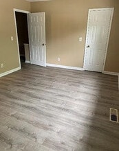 Room in Townhome on Patterson Cir in Lawrenceville, GA - Building Photo - Building Photo