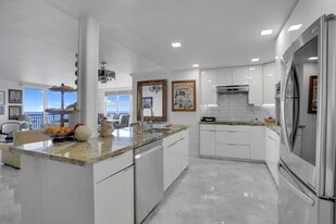 1149 Hillsboro Mile in Hillsboro Beach, FL - Building Photo