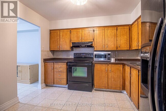 1705 McCowan Rd in Toronto, ON - Building Photo - Building Photo