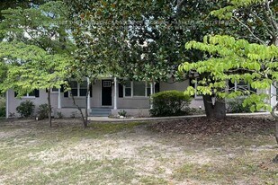 3330 Scott Dr in Austell, GA - Building Photo