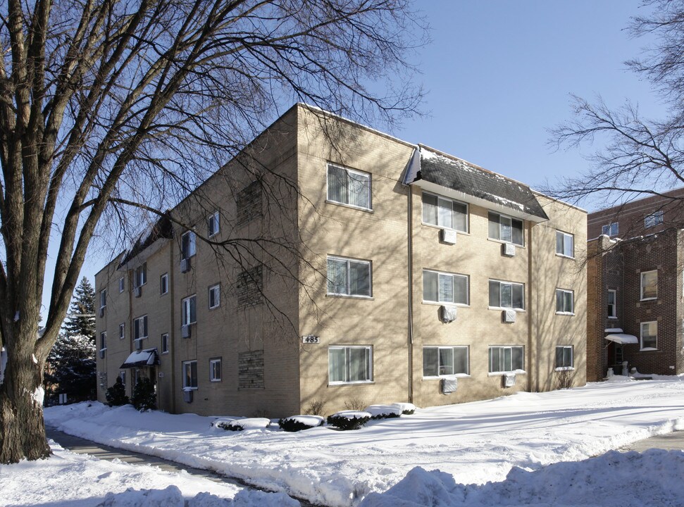 Multi-Family Bldg in Des Plaines, IL - Foto de edificio