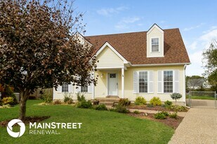 6005 Delilah Ct in Louisville, KY - Building Photo