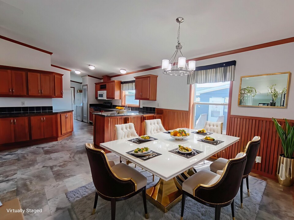 2010 Peregrine Ave NW in Stewartville, MN - Foto de edificio