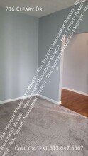 716 Cleary Dr in Fairborn, OH - Building Photo - Building Photo