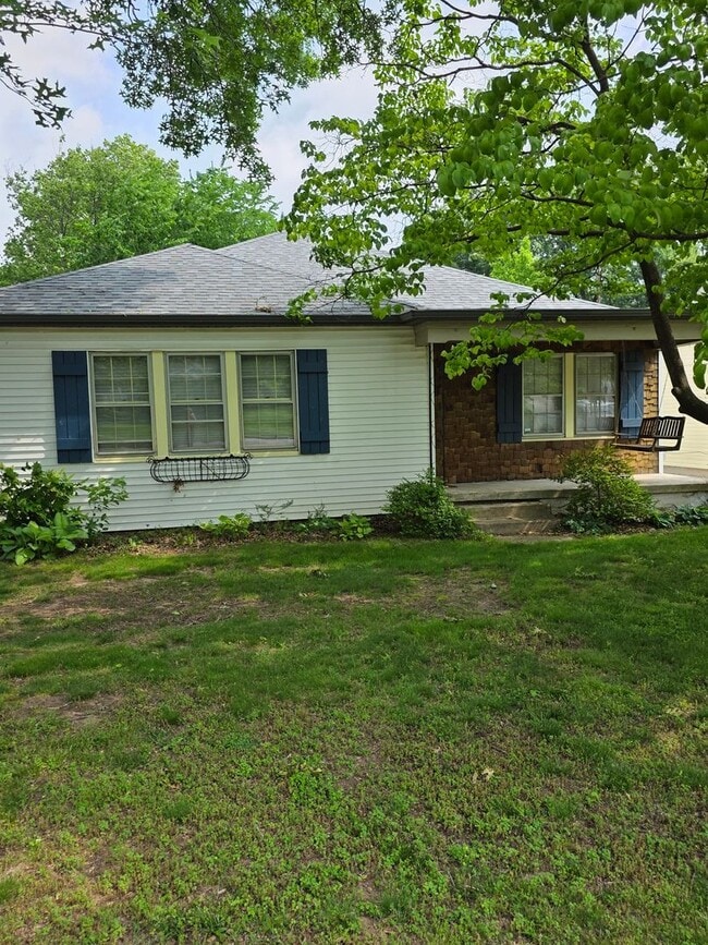 1341 E Portland St in Springfield, MO - Building Photo - Building Photo
