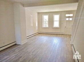 138 N Water St in Spring Grove, PA - Building Photo - Building Photo