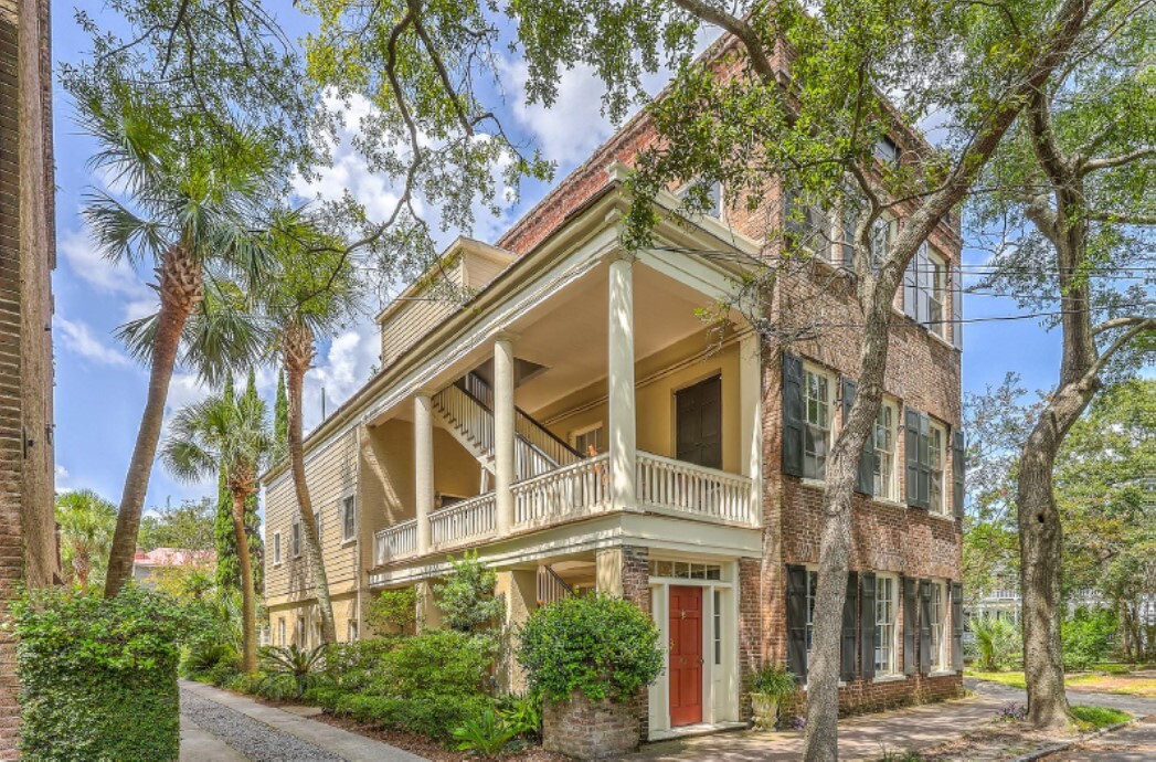 49 Smith St in Charleston, SC - Building Photo