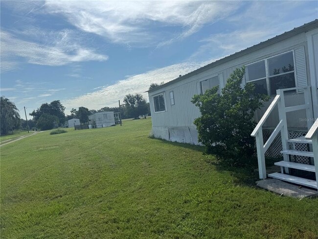 7306 Ismail Rd in Dover, FL - Building Photo - Building Photo