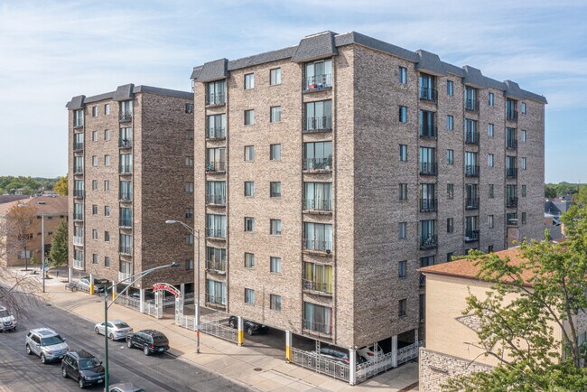 Donato Towers in Elmwood Park, IL - Building Photo - Building Photo