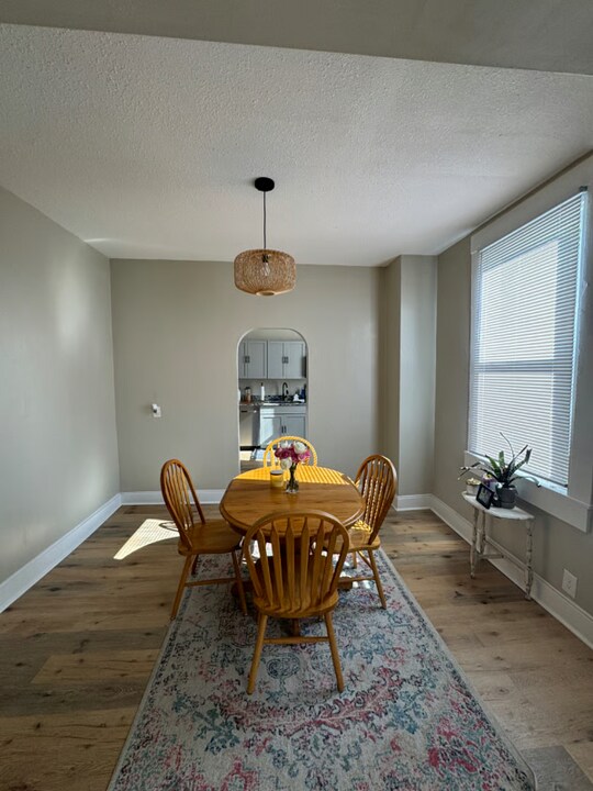 900 Clarks Ln in Louisville, KY - Building Photo