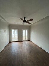 4145 GARTHWAITE AVE LLC in Los Angeles, CA - Building Photo - Interior Photo