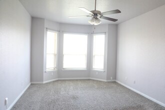 712 Rusty Gate Wy in New Braunfels, TX - Building Photo - Building Photo