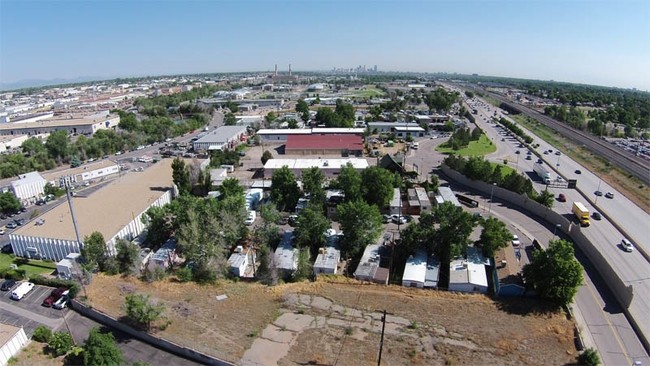 4C Mobile Home Park in Englewood, CO - Building Photo - Building Photo