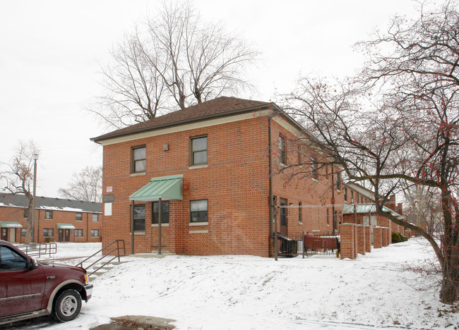 1350 Hawthorne Ave in Columbus, OH - Foto de edificio - Building Photo