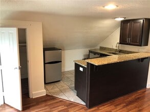 328 Polk St, Unit Unit 4 in Bethlehem, PA - Building Photo - Building Photo