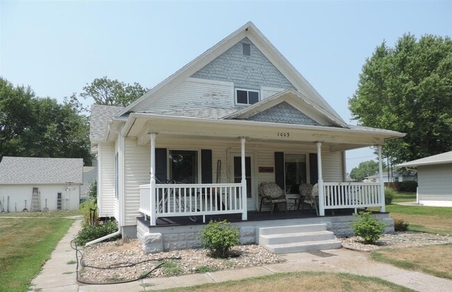 property at 1003 Sheridan St