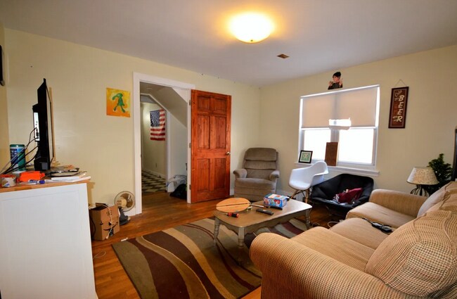 16 Caltha Rd, Unit 16