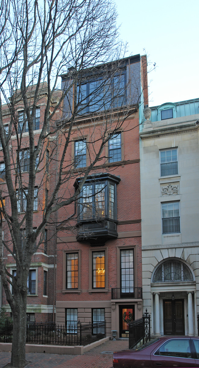 8 Marlborough St in Boston, MA - Foto de edificio - Building Photo