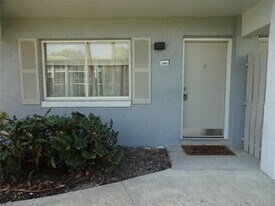 123 BLUE POINT Way in Altamonte Springs, FL - Building Photo