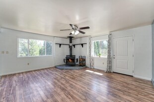 6273 Dolly Varden Ln in Pollock Pines, CA - Building Photo
