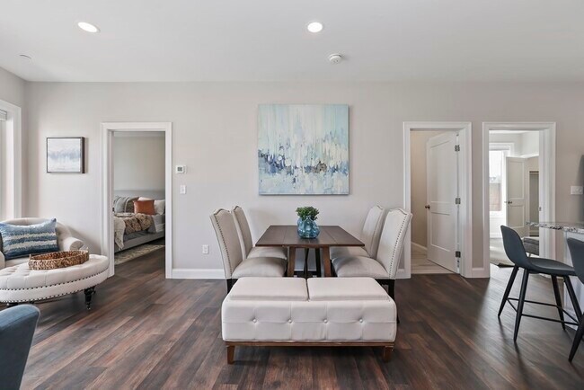 734 South St, Unit 8 in Boston, MA - Building Photo - Building Photo
