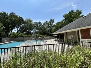726 Quinn Dr in Wilmington, NC - Building Photo - Building Photo