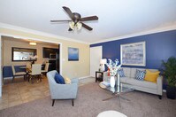 Building Photo - The Flats at Hurstbourne Apartamentos in Louisville, Kentucky