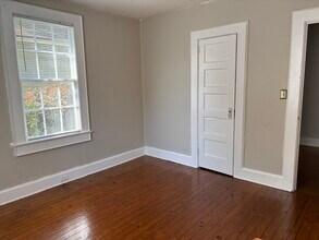 417 S Woodrow St in Columbia, SC - Foto de edificio - Building Photo