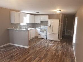 6855 Deception Rd in Milton, FL - Building Photo - Building Photo