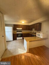 3621 Seaford Ct in Pasadena, MD - Building Photo - Building Photo