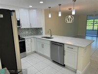 9005 Flynn Cir in Boca Raton, FL - Building Photo - Building Photo