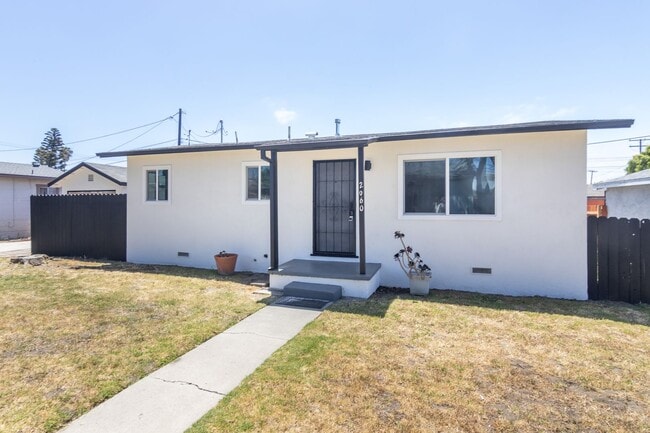 property at 2936-2966 Sherwin Ave